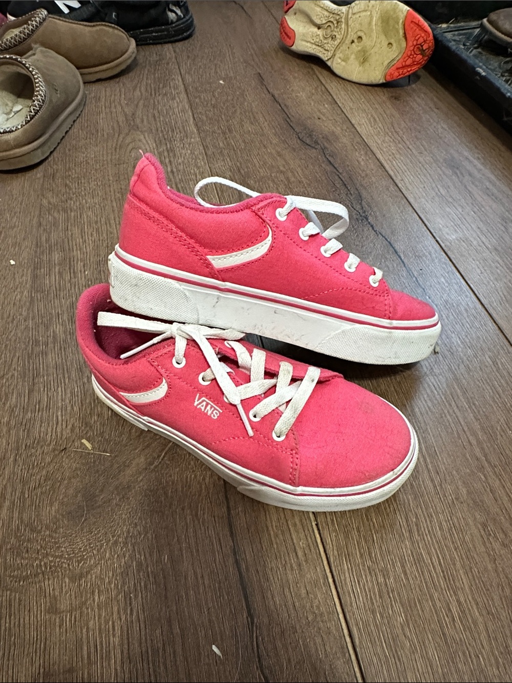 Vans Kids Hot Pink Low-Top Canvas Sneakers with White Accents
